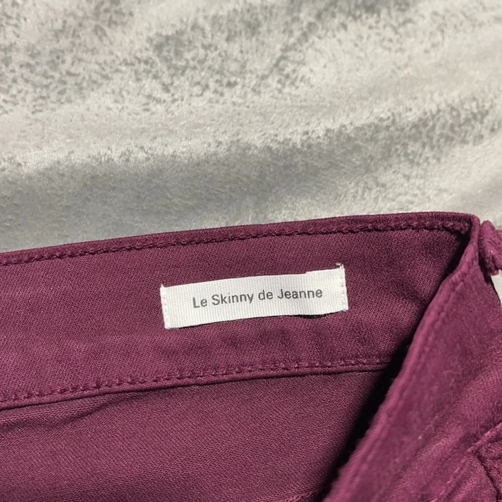 🥰🥰Frame Denim Burgundy Distressed Skinny Jeans🥰🥰 - Picture 7 of 11